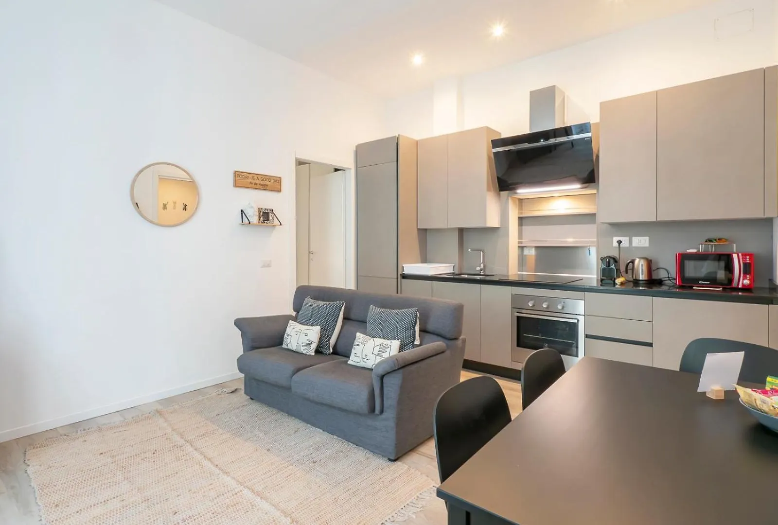 Minimal Chic - 7Sundays Apartment Milan