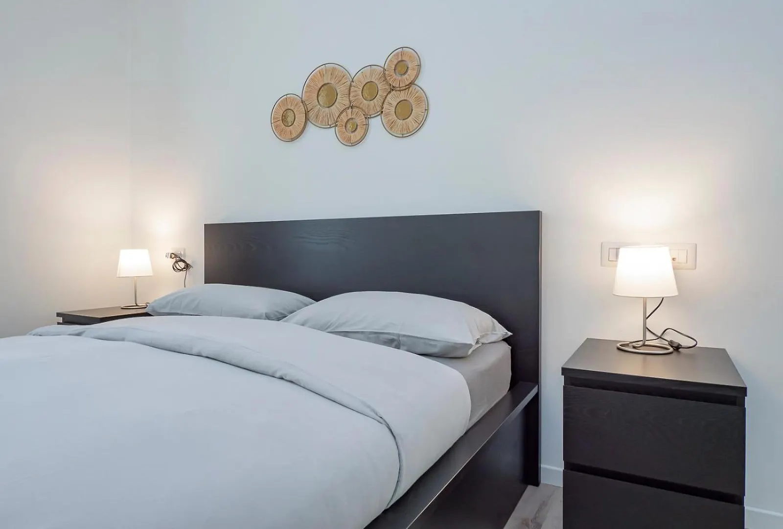 Minimal Chic - 7Sundays Apartment Milan 0*,  Italy